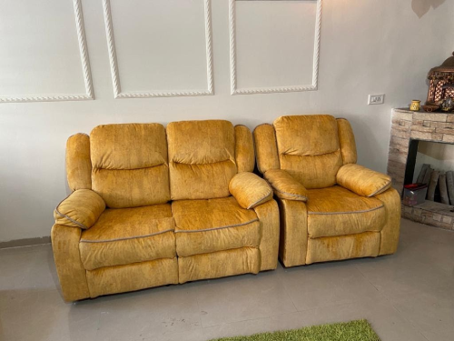 Recliner sofa